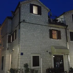 house-ivancic.hotels-in-trogir.com/